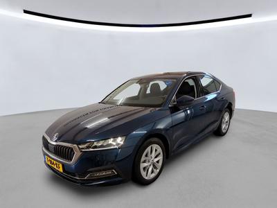 Skoda Octavia 0.9 1.0 TSI 110PK BUSINESS EDITION+ MEMORY TREKHAAK T-184-KF, 2023