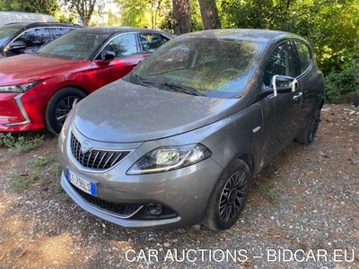 Lancia Ypsilon 1.0 FireFly 70cv Hybrid Platino, 2024