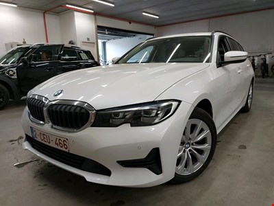 BMW 3 touring 318d 136PK Business Edition With Climatic &amp; Cruise Control &amp; PDC Front &amp; Rear