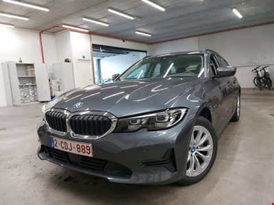 BMW 3 touring 320e 204PK Business Edition With Vernasca Heated Sport Seats &amp; Driving Assistant Pack &amp; Active Cruise Control &amp; Pa