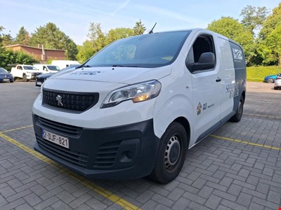 Peugeot Expert PEU EXPERT B/F BlueHDi 120PKL Standard Premium L2 &amp; Connect Nav &amp; Towing Hook
