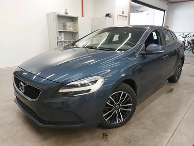 Volvo V 40 VOL V40 T3 152PK Geartronic With Climatic & Navigation & Cruise Control & Park Sensors Rear PETROL