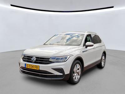 Volkswagen Tiguan 1.4 1.5 TSI 150PK DSG LIFE BUSINESS CAMERA MULTIMEDIA+ PANO WINTER T, 2023