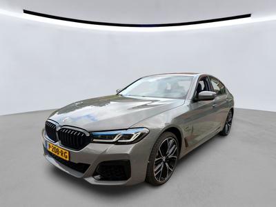 BMW 5-SERIE 1.9 520E 204PK PHEV AUT BUSINESS EDITION PLUS M-SPORT+ PARKING HAAK, 2022