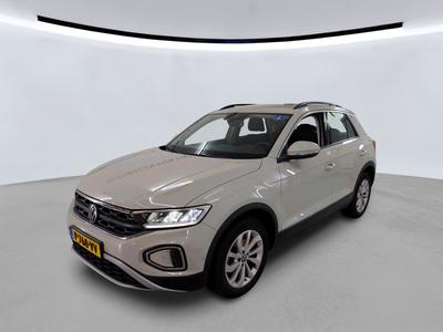 Volkswagen T-roc 1.4 1.5 TSI 150PK LIFE BUSINESS WINTER, 2022