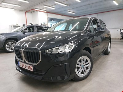 BMW 2 active tourer 218dA 136PK With Climatic &amp; Navigation &amp; Park Sensors Front &amp; Rear