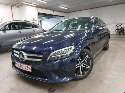 Mercedes-Benz C220 MER C BREAK 220 d 194PK DCT With Climatic &amp; Navigation &amp; Heated Seats &amp; Cruise Control &amp; Park Sensors Front &amp; Rear &amp; Foldable Tr