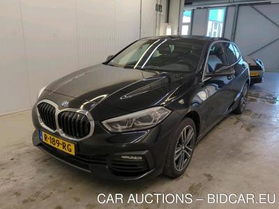 BMW 118 i 100kW Business Edition, 2022