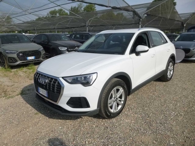 Audi Q3 35 TDI quattro S tronic Business, 2021