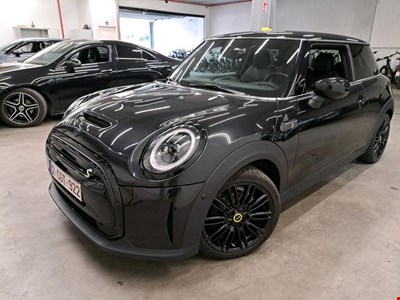 MINI Electric MIN COOPER SE 184PK Classic Trim With Carbon Leather &amp; Comfort Plus Pack &amp; Driving Assistant Plus &amp; Active Cruise &amp; Rear Camera
