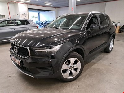 Volvo Xc 40 VOL XC40 T2 129PK Momentum Pro With Winter Pack &amp; Driving Assistant &amp; Harman Kardon &amp; 360 Camera Pack &amp; Sunroof PETROL