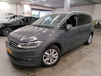 Volkswagen Touran VW TOURAN TDi 150PK DSG Highline Pack Business Plus &amp; Family &amp; Ergo Driver Seat 14 Way Adjustable &amp; Nav Discover Media &amp; Easy Op