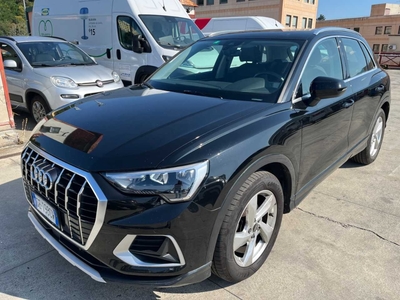 Audi Q3 35 TDI quattro S tronic Business Advance, 2021