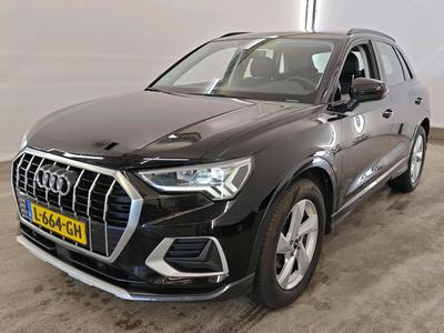 Audi Q3 1.4 35 TFSI BUSINESS EDITION, 2021