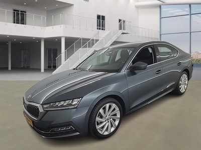 Skoda Octavia 0.9 1.0 TSI BUSINESS EDITION, 2021