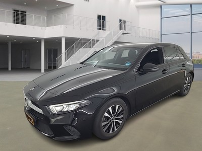 Mercedes-Benz A-KLASSE 1.3 200 AMG LINE, 2022