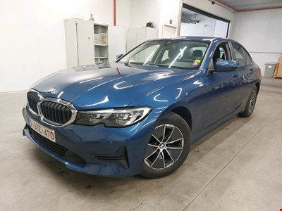 BMW 3 BMW 3 BERLINE 318dA 150PK Advantage Pack Business &amp; Heated Seats &amp; Heated Steering Wheel &amp; PDC Front &amp; Rear &amp; Electric Trailer h