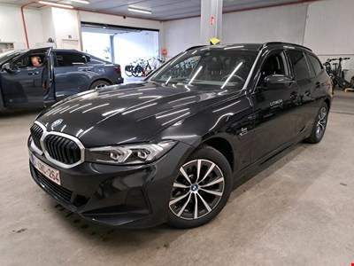 BMW 3 touring 320e 204PK With Sensatec Sport Seats &amp; Comfort Entry &amp; Parking Assistant Pack HYBRID