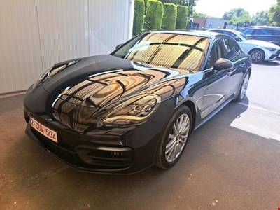 Porsche Panamera POR PANAMERA 29 4 EHybrid Platinum Edition 462PK With Full Leather Bi Colour &amp; Heated GT Steering Wheel &amp; Comfort Rear Seats &amp; P