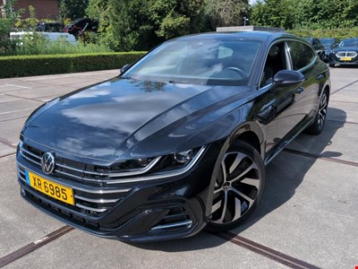 Volkswagen Arteon VW ARTEON SHOOTING BRAKE 14 eHybrid 218PK RLine Pack Design Plus &amp; Assistance &amp; Winter &amp; Heated Steering Wheel &amp; Trailer Towing