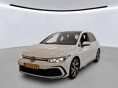 Volkswagen Golf 1.4 1.5 TSI 150PK DSG R-LINE WINTER MATRIX HUD PANORAMA H&K ASSIST, 2021