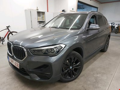 BMW X1 sDrive18iA 136PK Sport Business Edition Pack Business &amp; LED Headlights &amp; Trailer Towing Hook