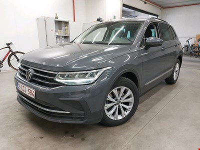 Volkswagen Tiguan VW TIGUAN TSI 150PK DSG Life Business PETROL