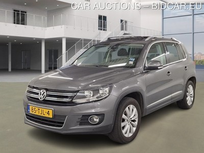 Volkswagen Tiguan 1.9 2.0 TSI SPORT&amp;STYLE 4MOTION, 2012