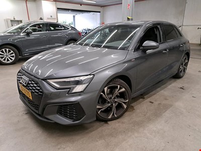 Audi A3 AUD A3 SB 35 TDi 150PK STronic S line Pack Platinum With Heated Sport Seats &amp; Matrix LED &amp; B&amp;O Sound &amp; Shadow Look