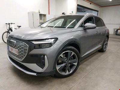 Audi Q4 AUD ETRON 40 204PK S Line Pack Business Plus &amp; Luxury Interior &amp; Folding Towing Hook &amp; 20 Inch &amp; Pano Roof ELECTRIC