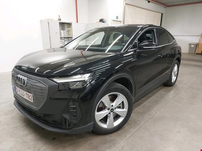 Audi Q4 AUD Q4 SB ETRON 40 Attraction 204PK Pack Business With Heated Seats &amp; Navigation &amp; Assistance Tour Pack