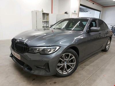 BMW 3 BMW 3 BERLINE 318dA 136PK Business Edition Sport &amp; Heated Seats &amp; Electric Towing Hook