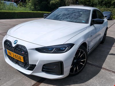 BMW 3 BMW I4 M50 544PK With Vernasca M Sport Seats &amp; Pack Innovation &amp; Laser Lights &amp; Driving Assistant Professional &amp; Harman Kardon &amp;