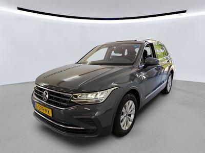Volkswagen Tiguan 1.4 1.5 TSI 130PK LIFE BUSINESS WINTER MULTIMEDIA TREKHAAK, 2021