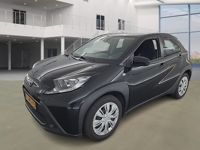 Toyota Aygo x 0.9 1.0 VVT-I MT PLAY, 2023