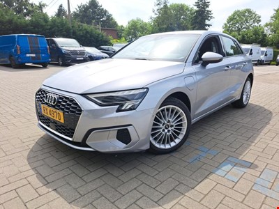 Audi A3 AUD SB 40 TFSI e 204PK STronic Advanced Pack Business Plus With Heated Seats & Cruise Control & Parking Assistant Plus HYBRI