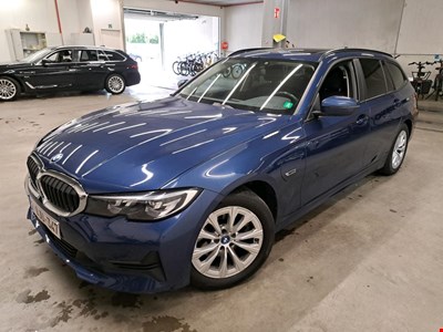 BMW 3 touring 320e 204PK Business Edition & Pack Business Plus & Active Cruise & Driving Assistant Pack & Travel & Pano Roof & P