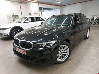 BMW 3 touring 320e 204PK With Sensatec Heated Sport Seats & Active Cruise Control HYBRID