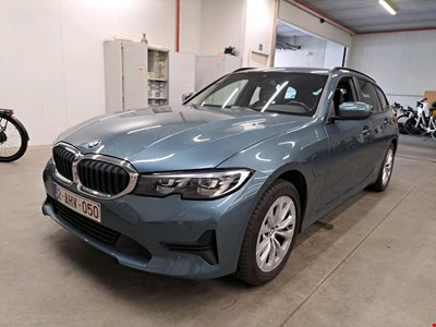 BMW 3 touring 330e 292PK Business Edition With Heated Sport Seats & Parking Assistant Pack HYBRID