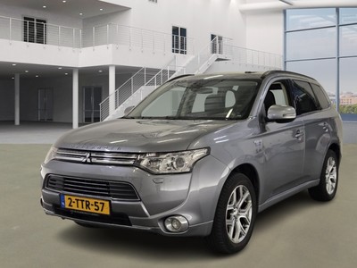 Mitsubishi Outlander 1.9 2.0 PHEV INSTYLE+ 4WD, 2014