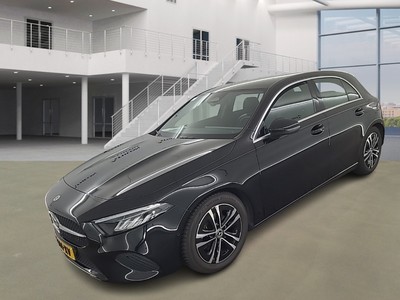 Mercedes-Benz A-KLASSE 1.3 180 BUSINESS LINE, 2023