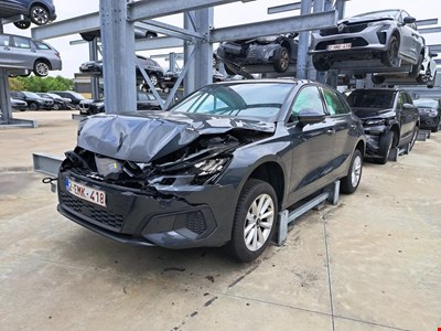 Audi A3 AUD SB 30 TFSi 110PK STronic Attraction Business Editon TOTAL LOSS Pack Business Plus &amp; Pano Roof