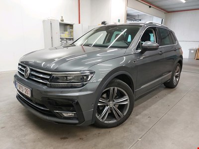 Volkswagen Tiguan VW TIGUAN TSI 150PK DSG Platinum Towing Hook PETROL