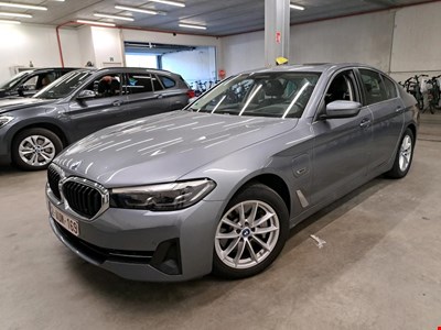 BMW 5 BMW 5 BERLINE 530eA xDrive 272PK Business Edition Pack Driving Assistant Professional &amp; Innovation &amp; Travel Towing Hook HYBRID
