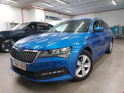 Skoda Superb combi SKO SUPERB COMBI CRTDI 150PK DSG7 Ambition Pack Corporate Towing Hook