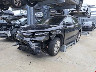 Skoda ELROQ SKO 85 Corporate 286PK TOTAL LOSS With Heat Pump & Winter Pack & Towing Hook ELECTRIC