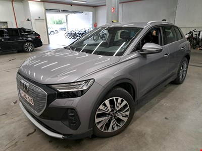 Audi Q4 AUD Q4 ETRON 40 204PK With Heat Pump &amp; Advanced Pack Platinum &amp; Climate &amp; Comfort Pro &amp; Assistance City &amp; Towing Hook ELECTRIC