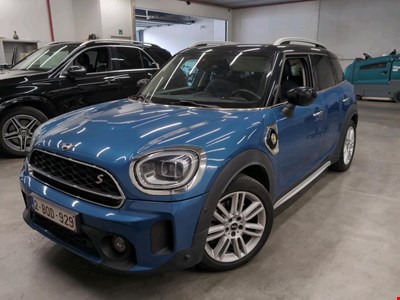 MINI Countryman MIN COUNTRYMAN COOPER S E ALL4 AT 220PK Business Edition With Heated Chester Leather Seats & Pack Visibility & Driving Assistant