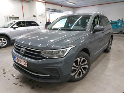 Volkswagen Tiguan VW TIGUAN TSI 150PK DSG Active With Cargo Pack &amp; Easy Open &amp; Towing Hook PETROL