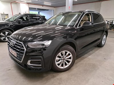 Audi Q5 AUD 30 TDI 136PK STronic Business Edition Attraction &amp; Pak Platinum &amp; Matrix LED &amp; Parking Assistant With Sensors Front &amp; Rea
